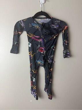 Infant Bums & Roses Bamboo Race Car Print One-Piece Pajamas Size 0-3 Months